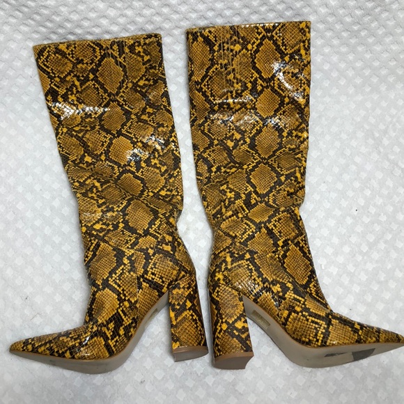 Jeffrey Campbell Siren Boots Size 6 1/2 - Picture 3 of 4